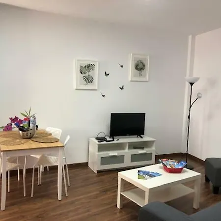 Apartamentos Cerca Del Aeropuerto Ingenio Exterior photo